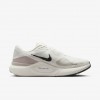 Nike Structure 26