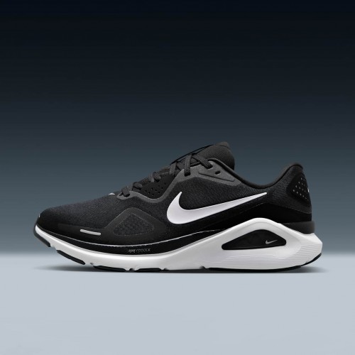 Nike Structure 26