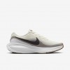 Nike Revolution 8