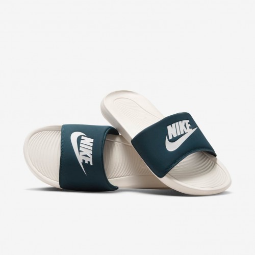 Nike Victori One