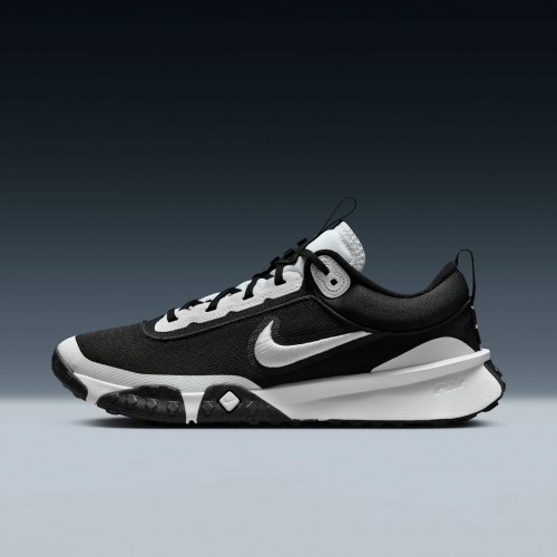 Nike Air Diamond Varsity Turf