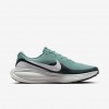 Nike Revolution 8