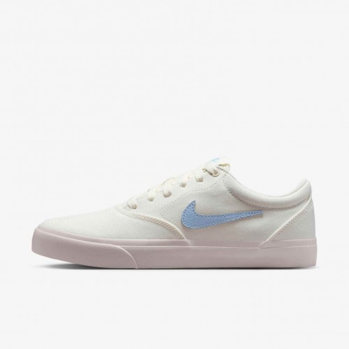 Nike Charge Canvas