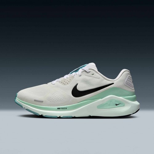 Nike Structure 26