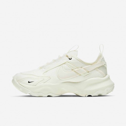 Nike TC 7900