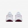 Nike Revolution 8