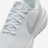 Nike Revolution 8