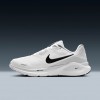 Nike Structure 26