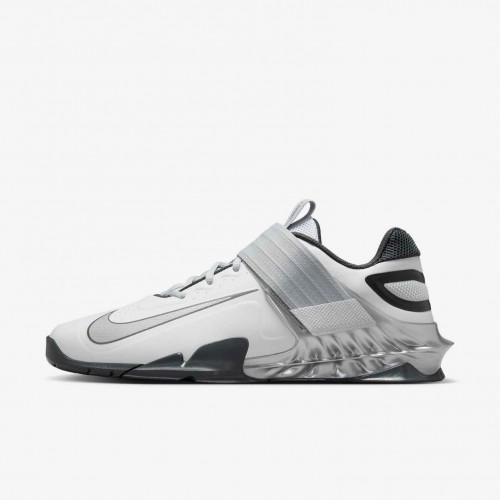 Nike Savaleos