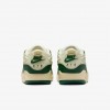 Air Jordan 4 RM