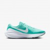 Nike Revolution 8