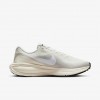 Nike Revolution 8