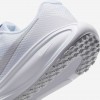 Nike Revolution 8