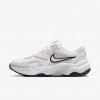 Nike AL8
